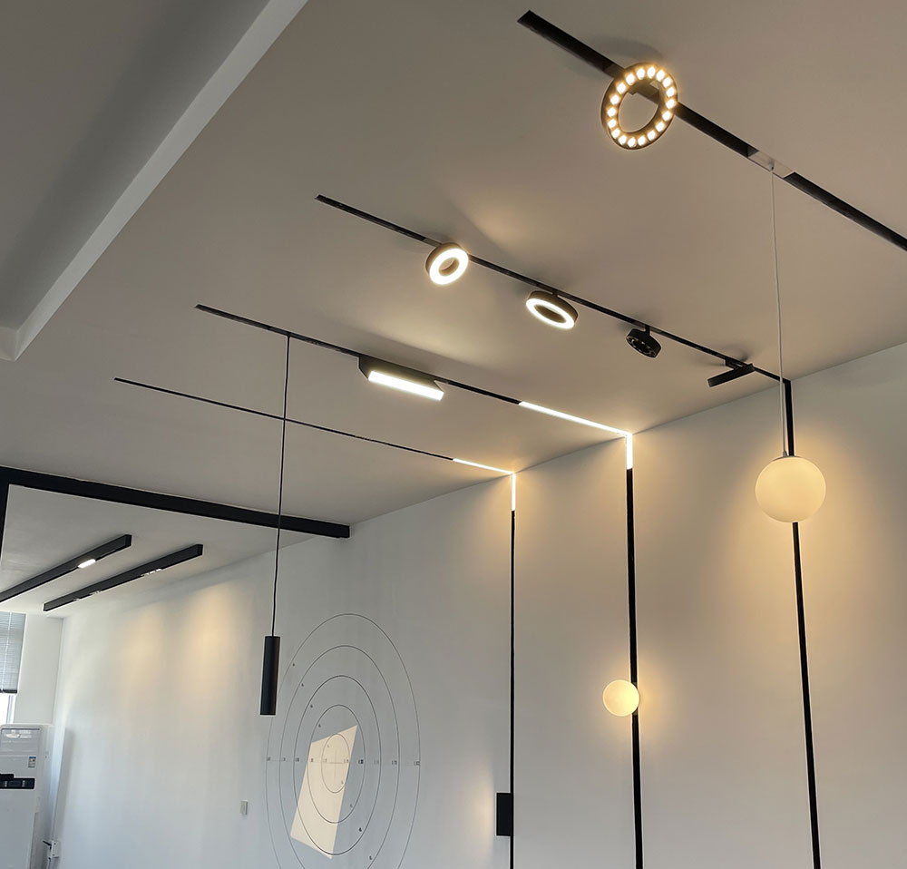 Magnetic Track Light Channel