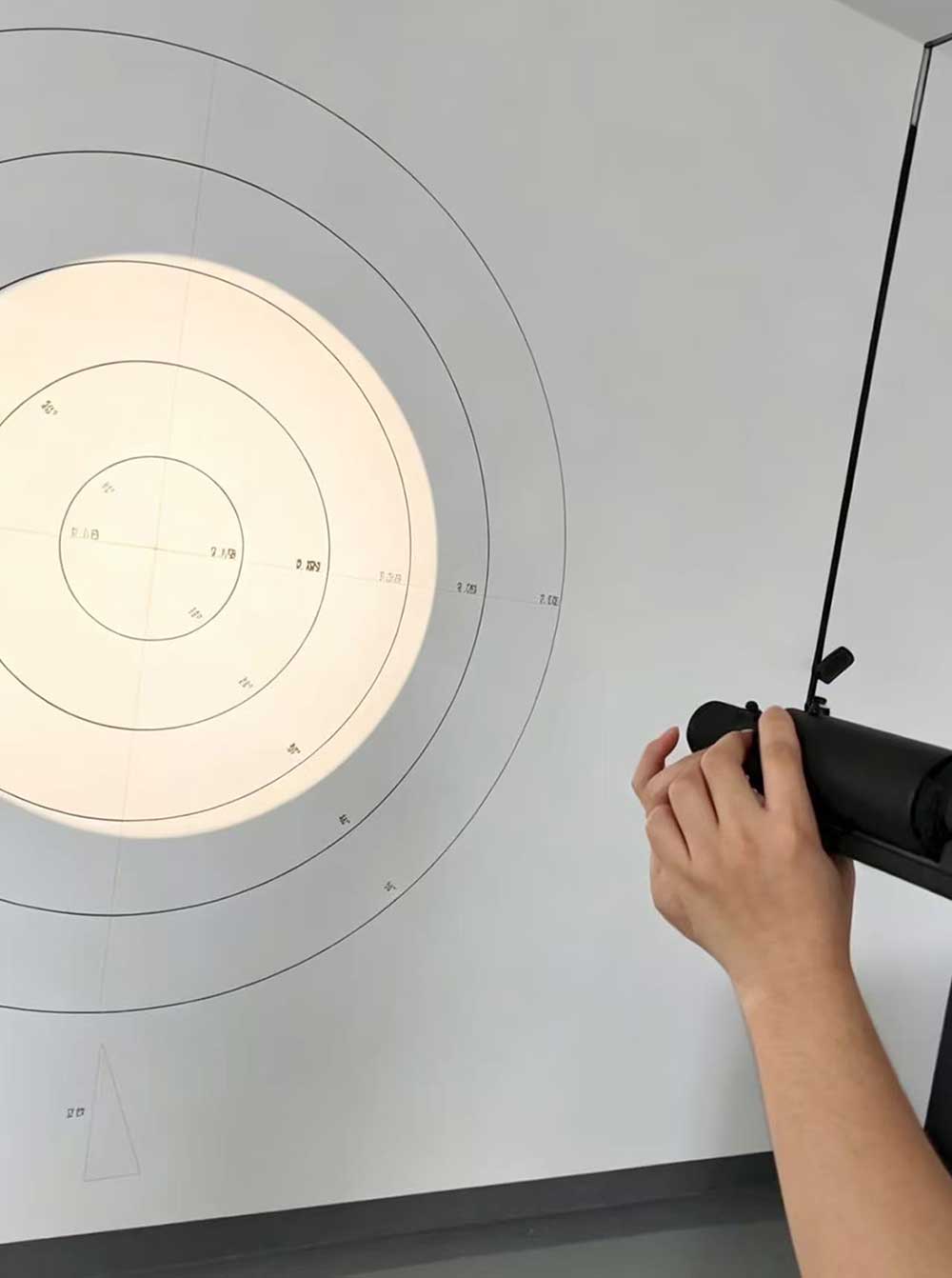 Image Forming Magnetic Light